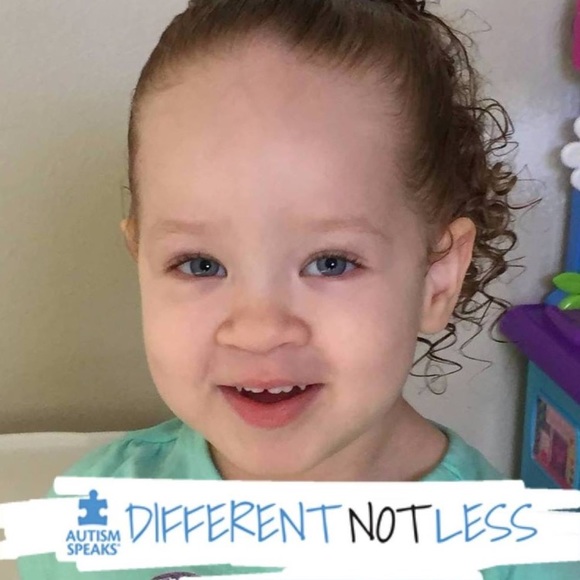 Meet your Posher, Emelinda - Picture 2 of 8